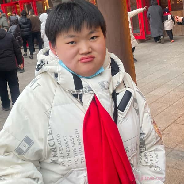 天津23岁单身美女真诚找对象-山西征婚网