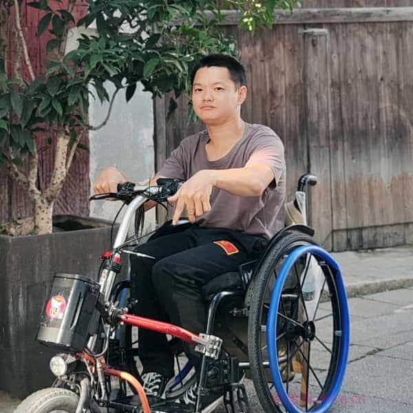 33岁岁湖北单身帅哥 - 山西吉缘网
